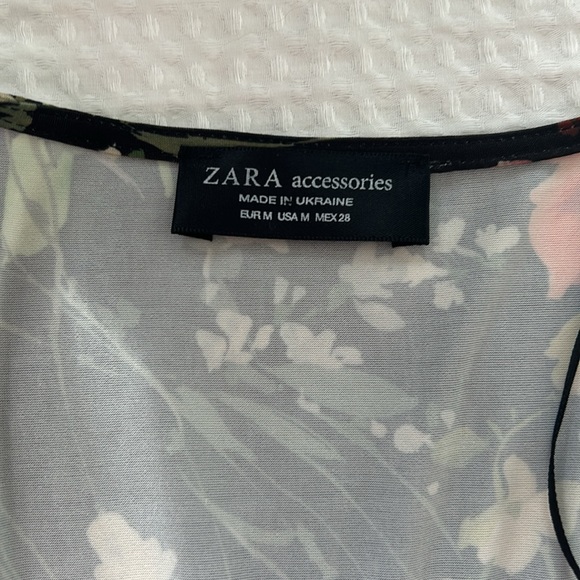 Zara floral body suit - Picture 2 of 2